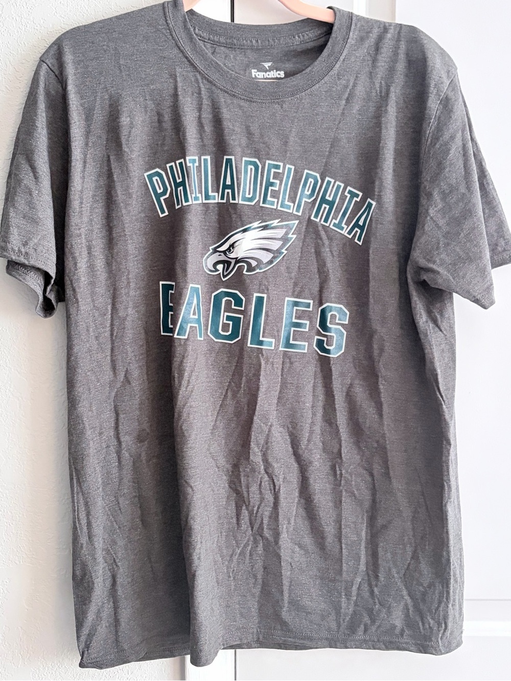 Fanatics Gray Philadelphia Eagles Graphic Tee with Teal Accents